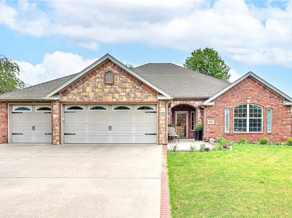 3007 Calm Ridge Rd, Bentonville, AR 72713