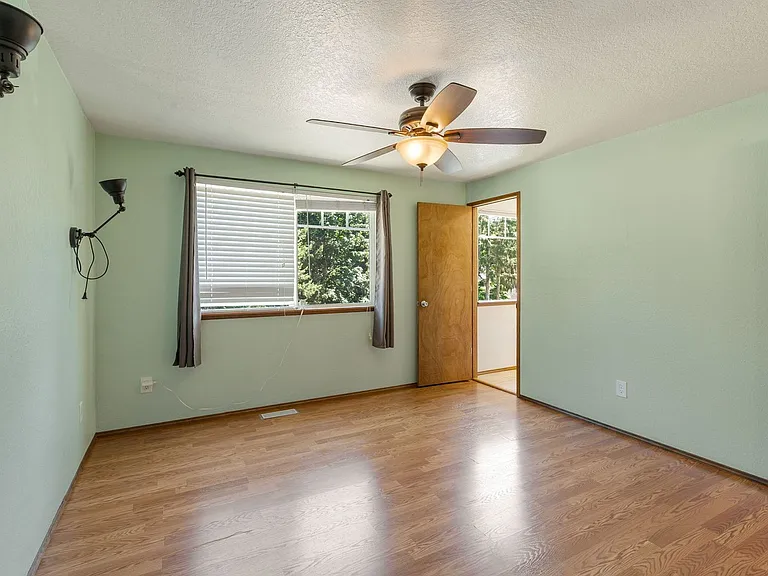 8620 Shadow Wood Dr — Photo 12