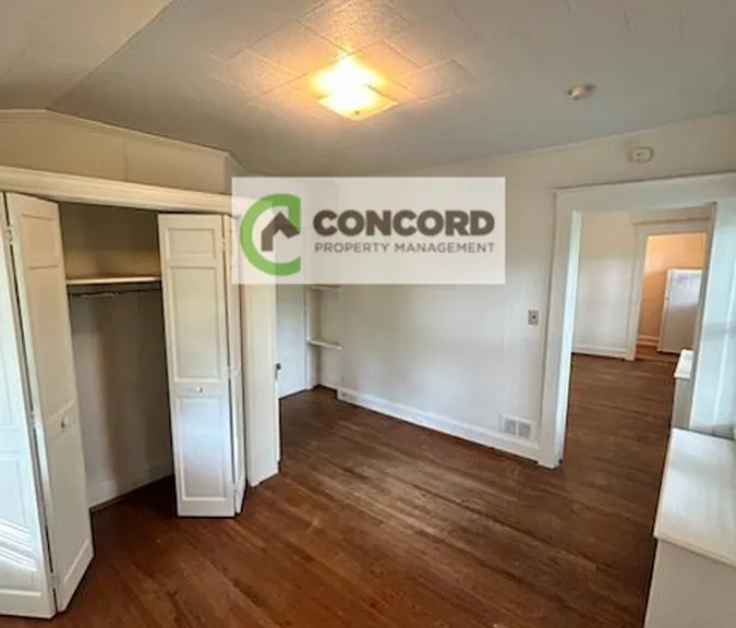 108 S Park Dr #5 — Photo 10