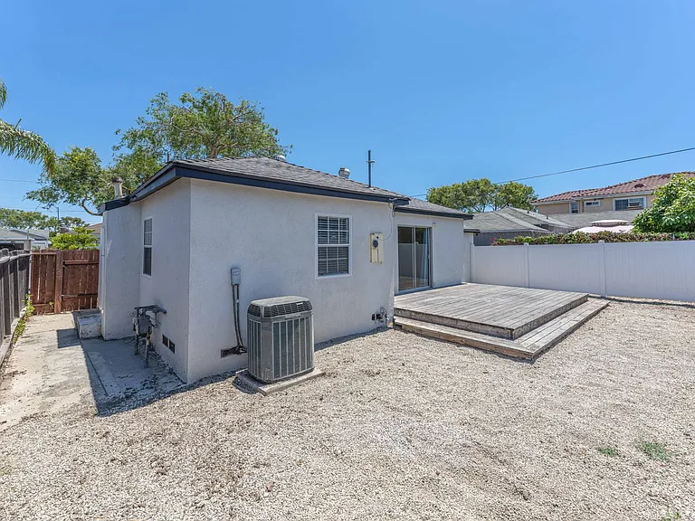17309 Elgar Ave — Photo 18