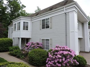 143 Riveredge Dr, Chatham, NJ 07928