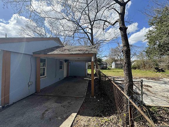 2nd image of 5331 Annette St