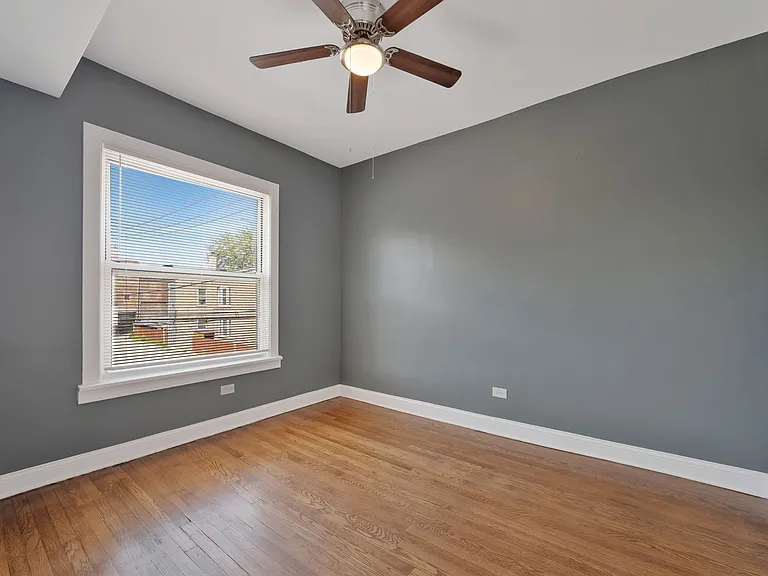 5451 S Justine St #2 — Photo 3