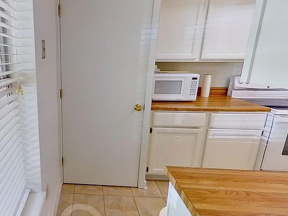 Entrance into kitchen from front door