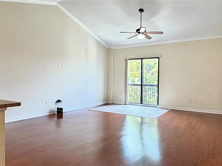 350 Carolina Ave #407 — Photo 5