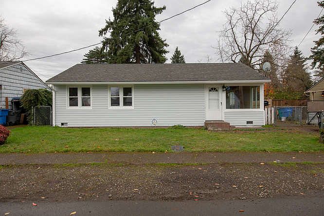 1st image of 1203 E 40th Ave