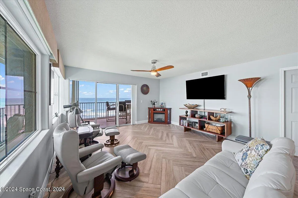 3 bed, 1811 sqft, $4,500 — Photo 4