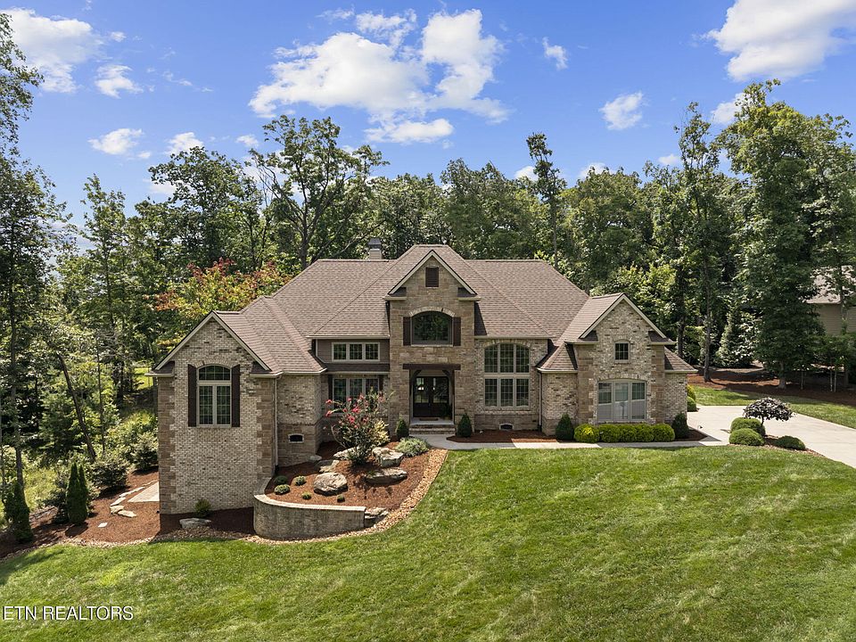 1st image of 26 Cedar Ridge Cir