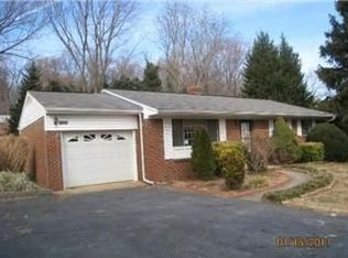 6424 Pavilion St, Warrenton, VA 20187