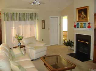 722 Renshaw Ct, Cary, NC 27518