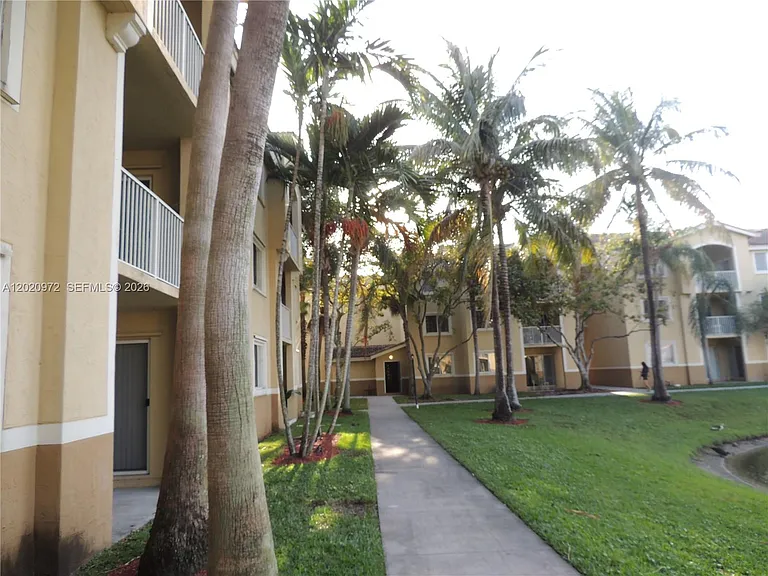 2600 S University Dr #103 — Photo 3