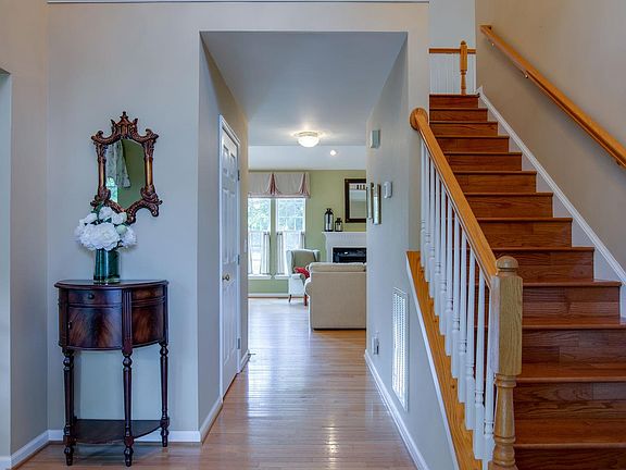 3rd image of 3205 Nolen Ln
