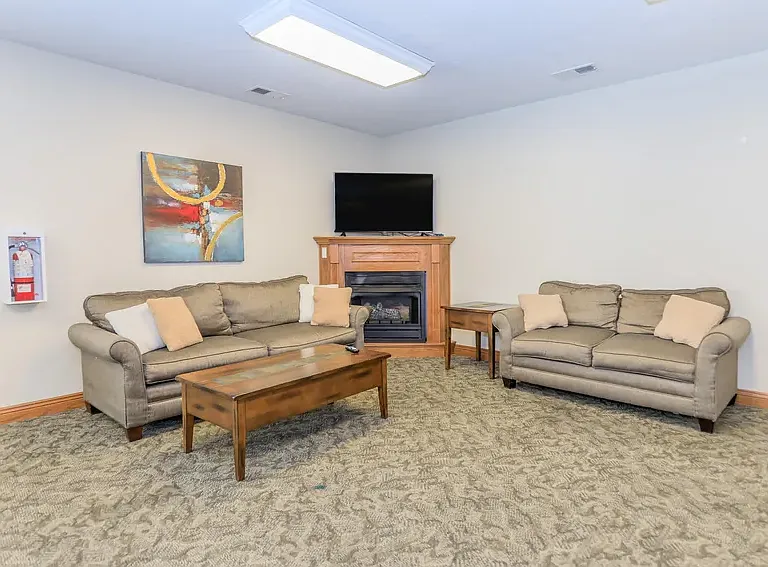 Springhill Ridge Apartments — Photo 25