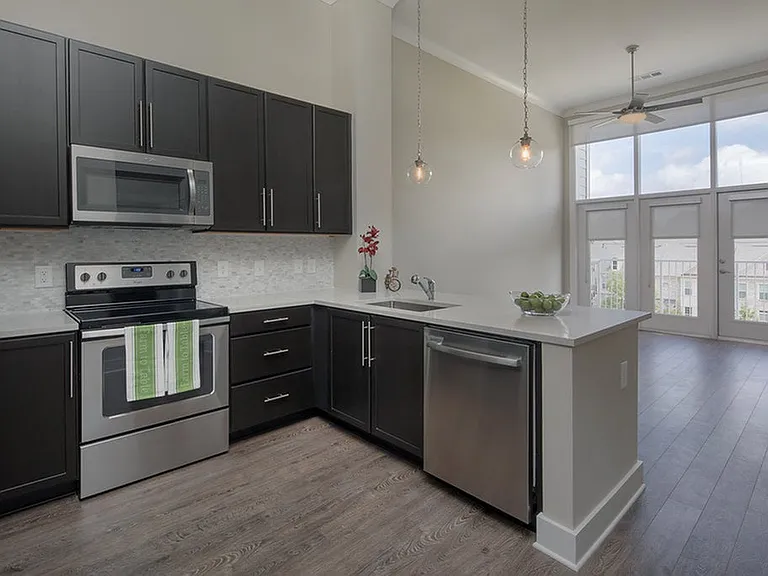 AMLI Buckhead — Photo 44
