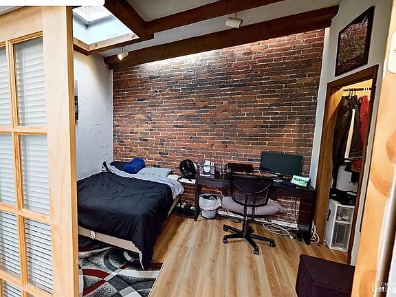 5th image of 29 Saint Marys Ct #1