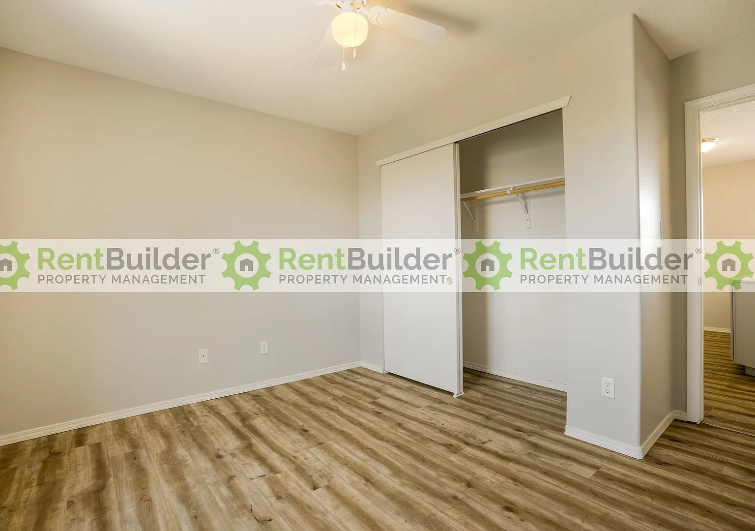 3 bed, 2.5 bath, 1684 sqft, $2,295 — Photo 1