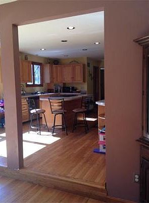 3rd image of 43 Joann Dr
