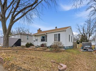3433 Sturdevant St, Davenport, IA 52806
