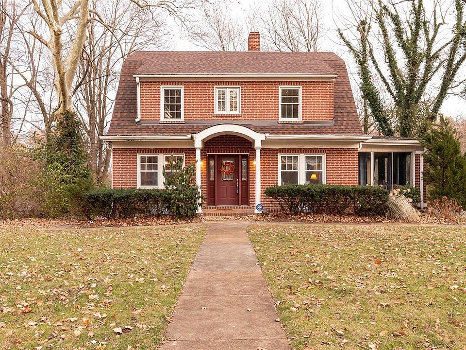 1st image of 37 Kingston Dr