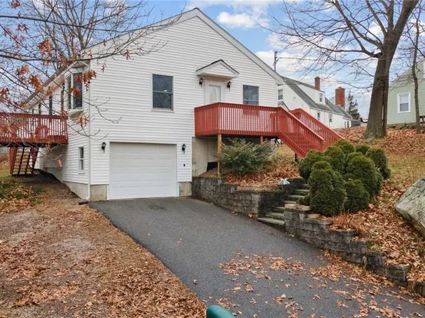 39 Richards Grove Road, Waterford, CT 06375