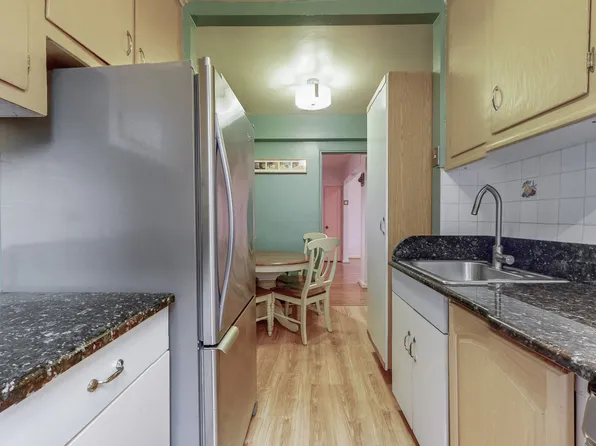 2285 Bragg Street image 7 of 15