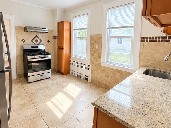 176 Shaw St APT 1, Garfield, NJ 07026
