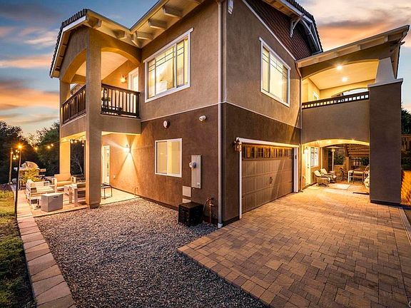 3rd image of 27636 Mountain Meadow Rd