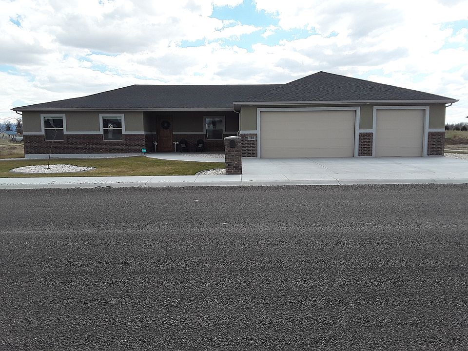 1st image of 725 Blue River Dr