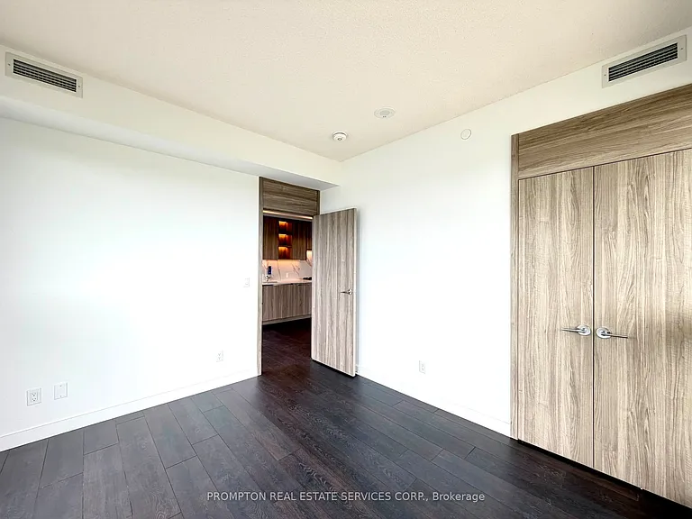 68 Esther Shiner Blvd #2211 — Photo 31