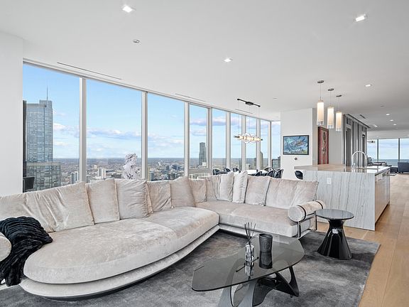 5th image of 363 E Wacker Dr #6001