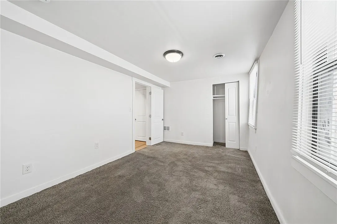 2 bed, 750 sqft, $1,400 — Photo 3