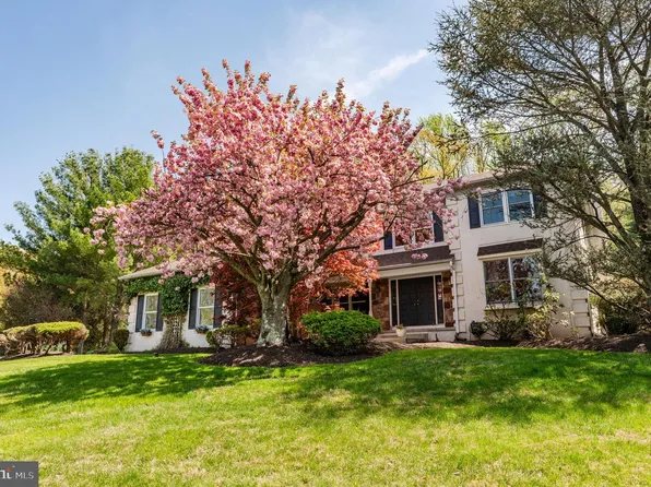 419 Leah Dr, Fort Washington, PA 19034