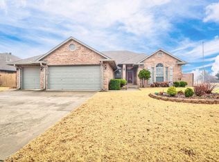 516 Sparrow Hawk, Edmond, OK 73003