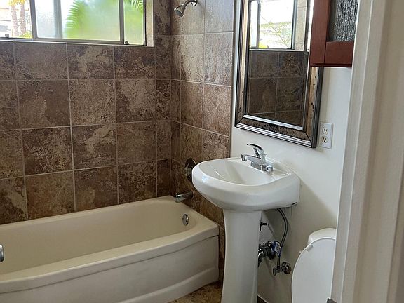 5th image of 234 6th St APT 16