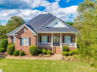 905 Wax Myrtle Ct, Greer, SC 29651