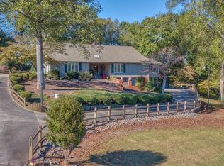 301 Breeze Hl, Rutherfordton, NC 28139