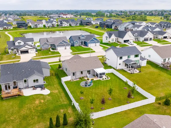 1116 NW Benjamin Dr, Ankeny, IA 50023