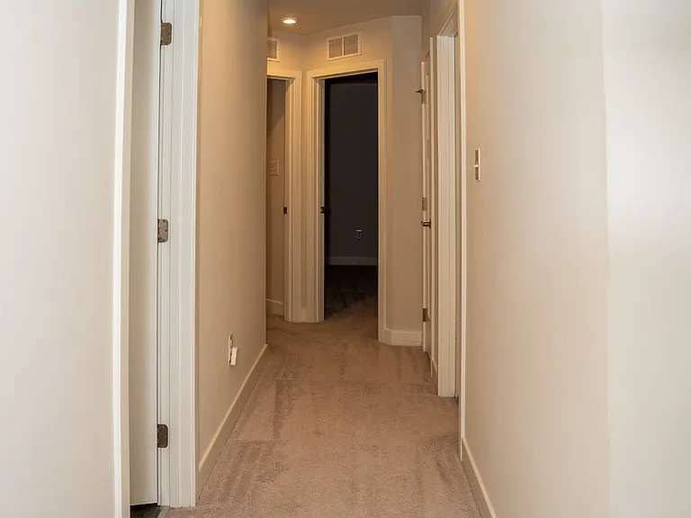 531 Swansea Dr — Photo 3