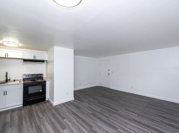 469 Olden Ave APT 8