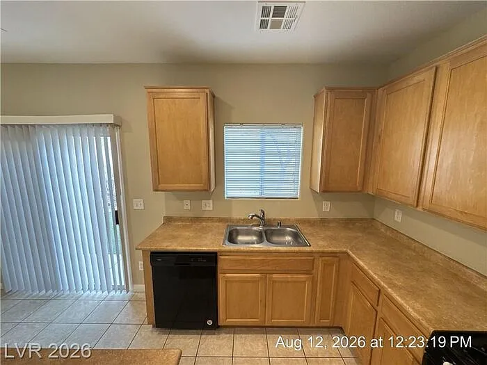 8412 Lucero Ave — Photo 12