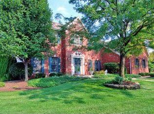 2740 Cheyenne Dr, Naperville, IL 60565