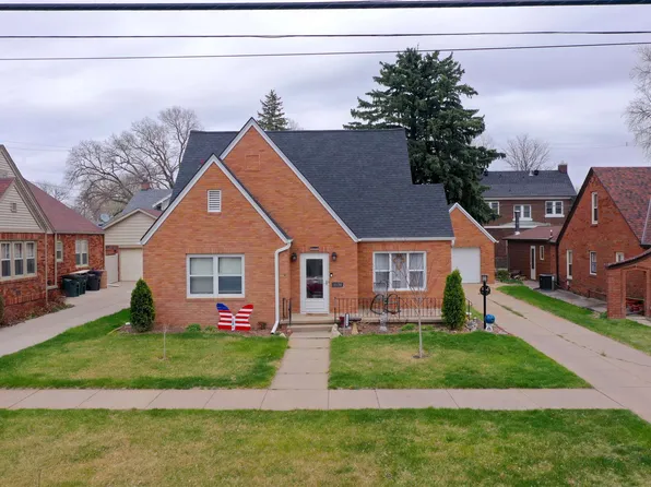 1134 N Denver Ave, Hastings, NE 68901
