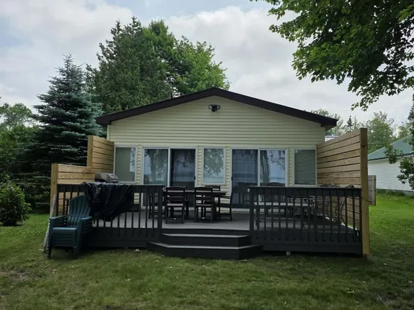 10796 W Lakeshore Dr, Brimley, MI 49715