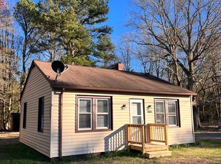 8769 Farys Mill Rd, Gloucester, VA 23061