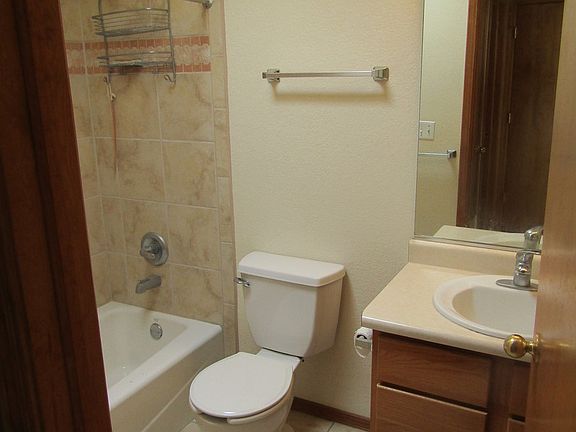 4th image of 2220 Stone Pine Dr