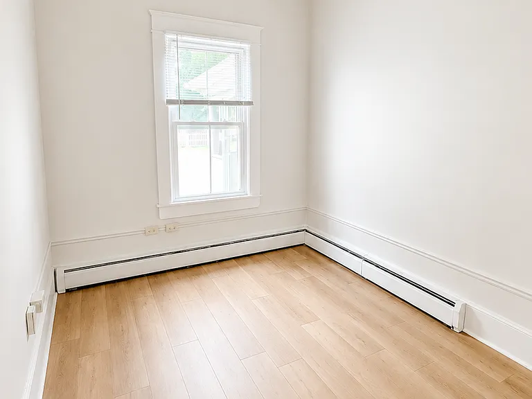207 Jackson St — Photo 7