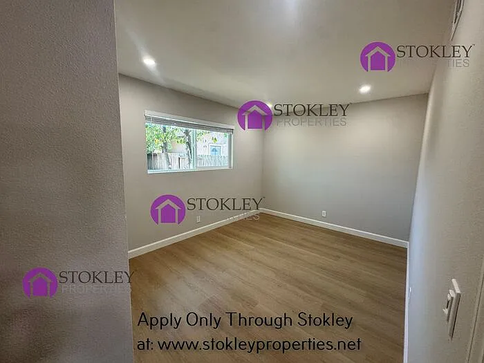 6346 Escallonia Dr — Photo 18