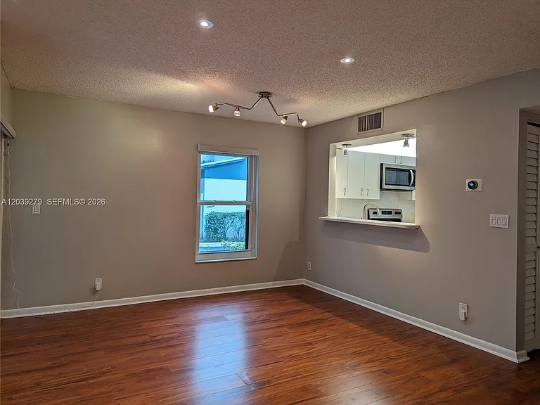 3446 Oak Dr — Photo 21