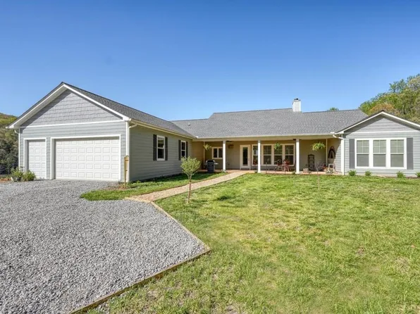 1735 Downings Creek Rd, Hayesville, NC 28904