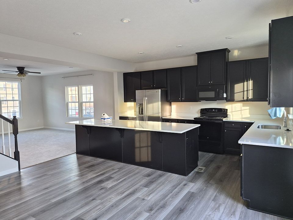 1st image of 6851 Henley Dr